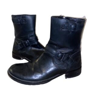 Salisbury Buckle Mens Black Leather Ankle Boots